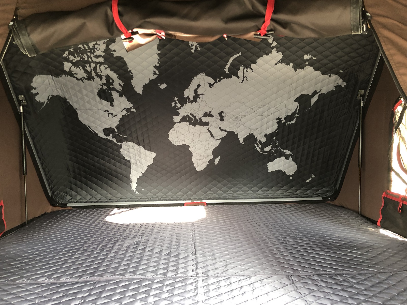 iKamper Skycamp 2.0 Rocky Black iKamper Skycamp 2.0 Rocky Black